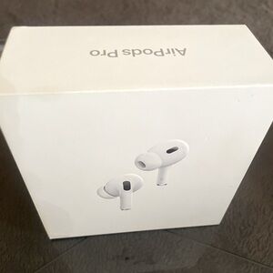 AirPods Pro (2nd generation) with MagSafe Case (USB‑C)